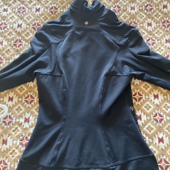 Lululemon Bhakti Yoga Sweater - Picture 3 of 4